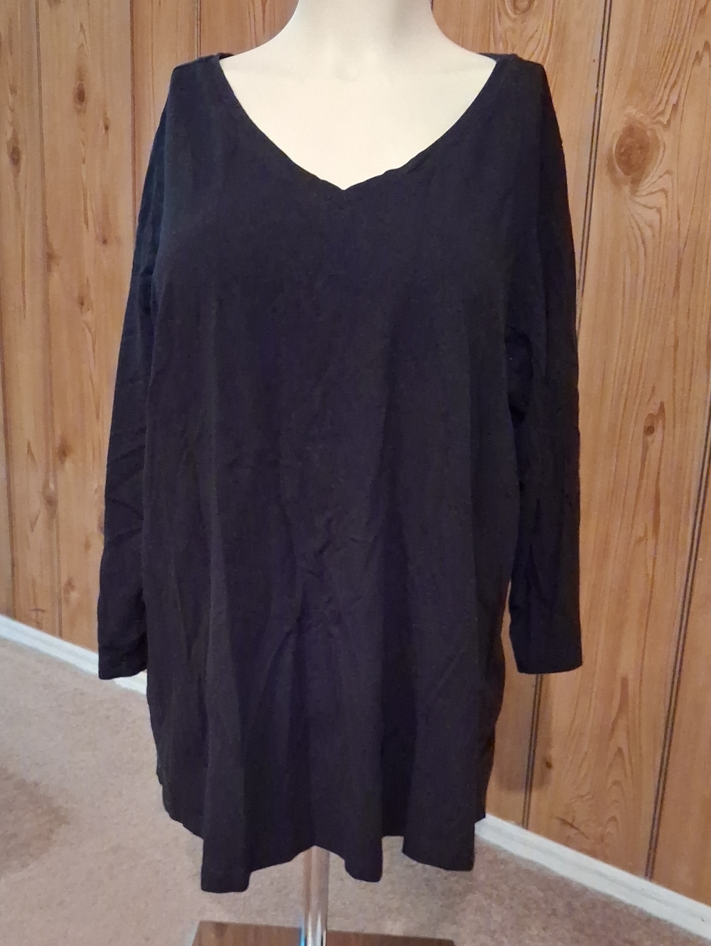 Belle by Kim Gravel Black V-Neck Long Sleeve Tunic